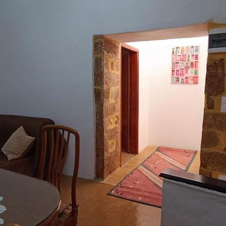חאניה Comfortable And Spacious Stone Traditional Apartment מראה חיצוני תמונה