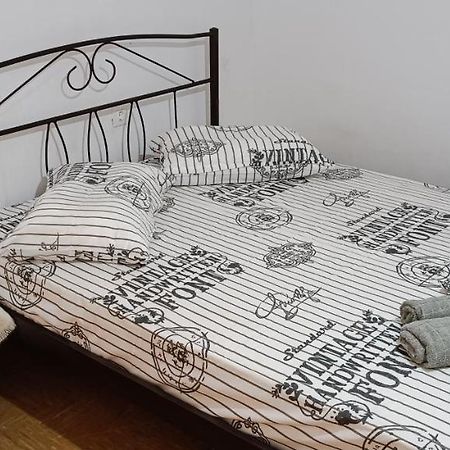 חאניה Comfortable And Spacious Stone Traditional Apartment מראה חיצוני תמונה